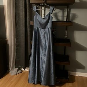 Worn once. Comfortable straps, back zips, flowing bottom. From David’s Bridal.